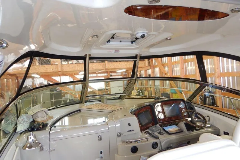  Yacht Photos Pics Interior view of 2008 Sea Ray 40 Sundancer yacht cockpit with navigation equipment.