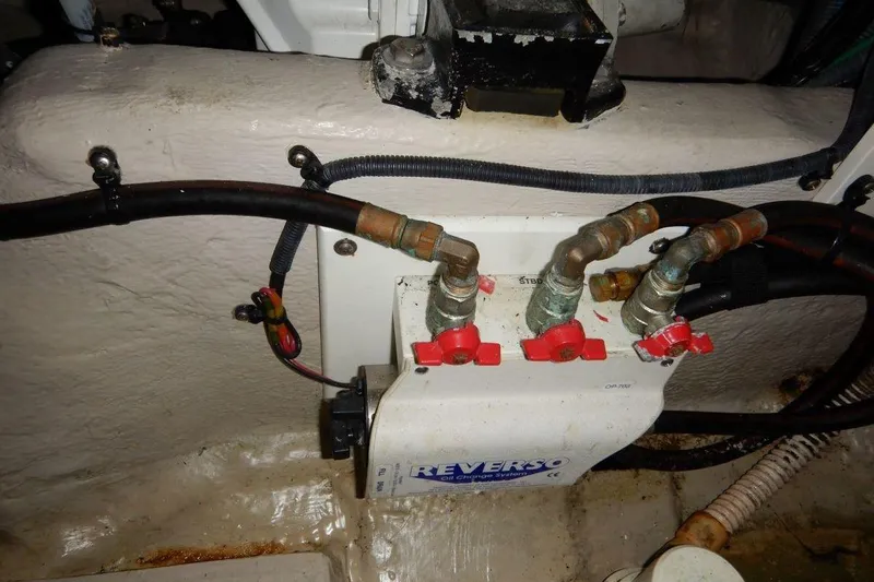  Yacht Photos Pics Engine compartment of 2008 Sea Ray 40 Sundancer with Reverso oil change system.