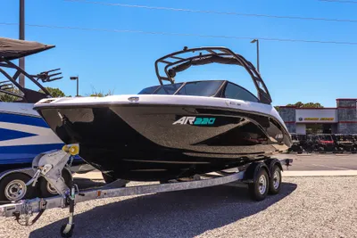 Yamaha Boats AR220