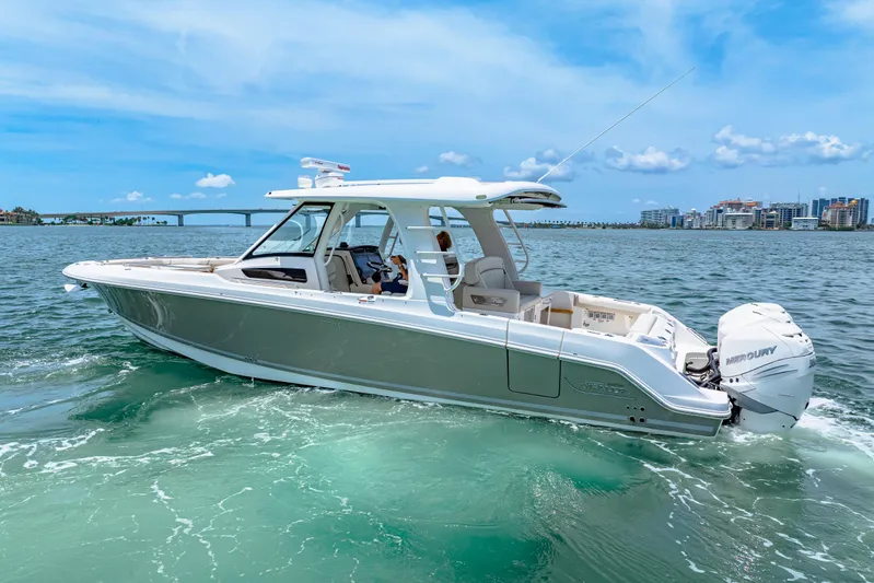 Our Trade Yacht Photos Pics 2019 Boston Whaler 350 Realm Profile Photo