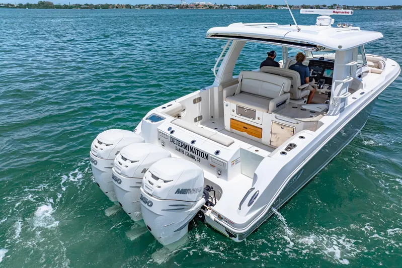 Our Trade Yacht Photos Pics 2019 Boston Whaler 350 Realm Profile Photo