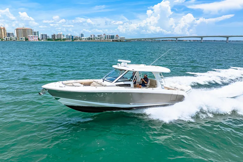 Our Trade Yacht Photos Pics 2019 Boston Whaler 350 Realm Running Photo