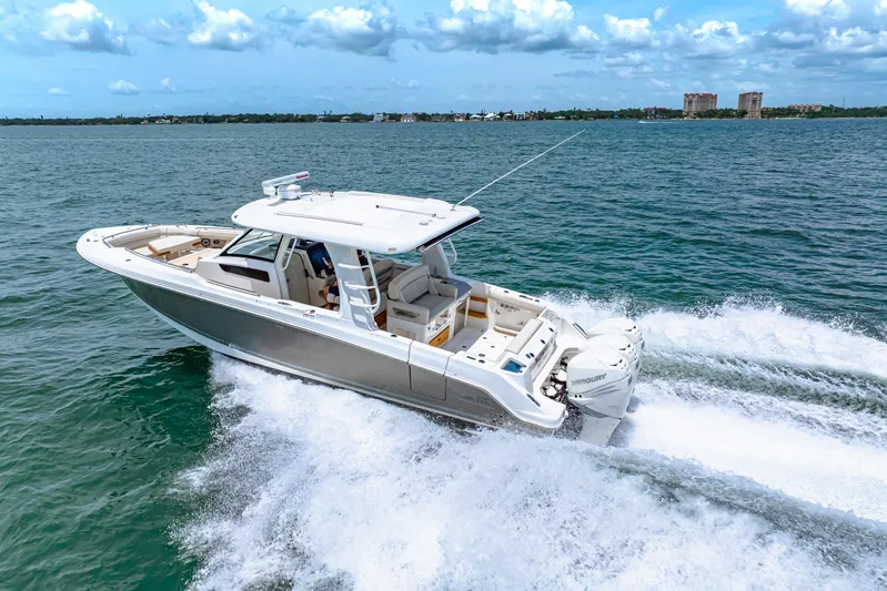 Our Trade Yacht Photos Pics 2019 Boston Whaler 350 Realm Running Photo
