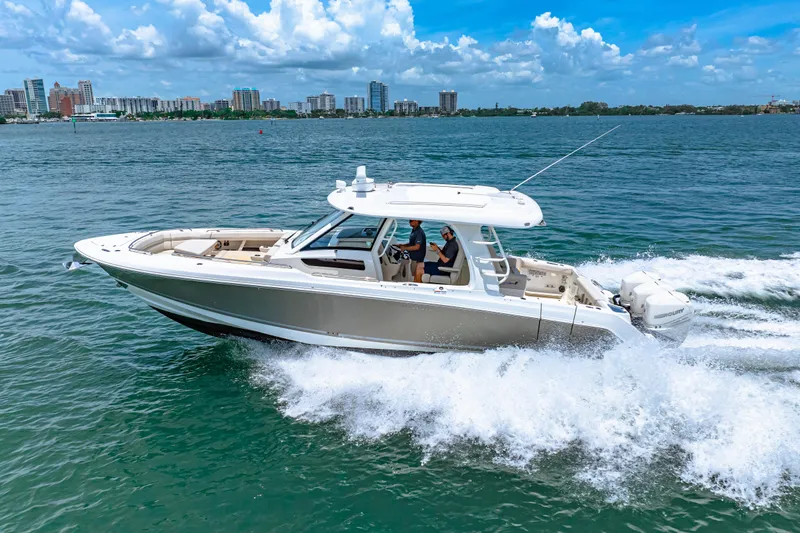 Our Trade Yacht Photos Pics 2019 Boston Whaler 350 Realm Running Photo