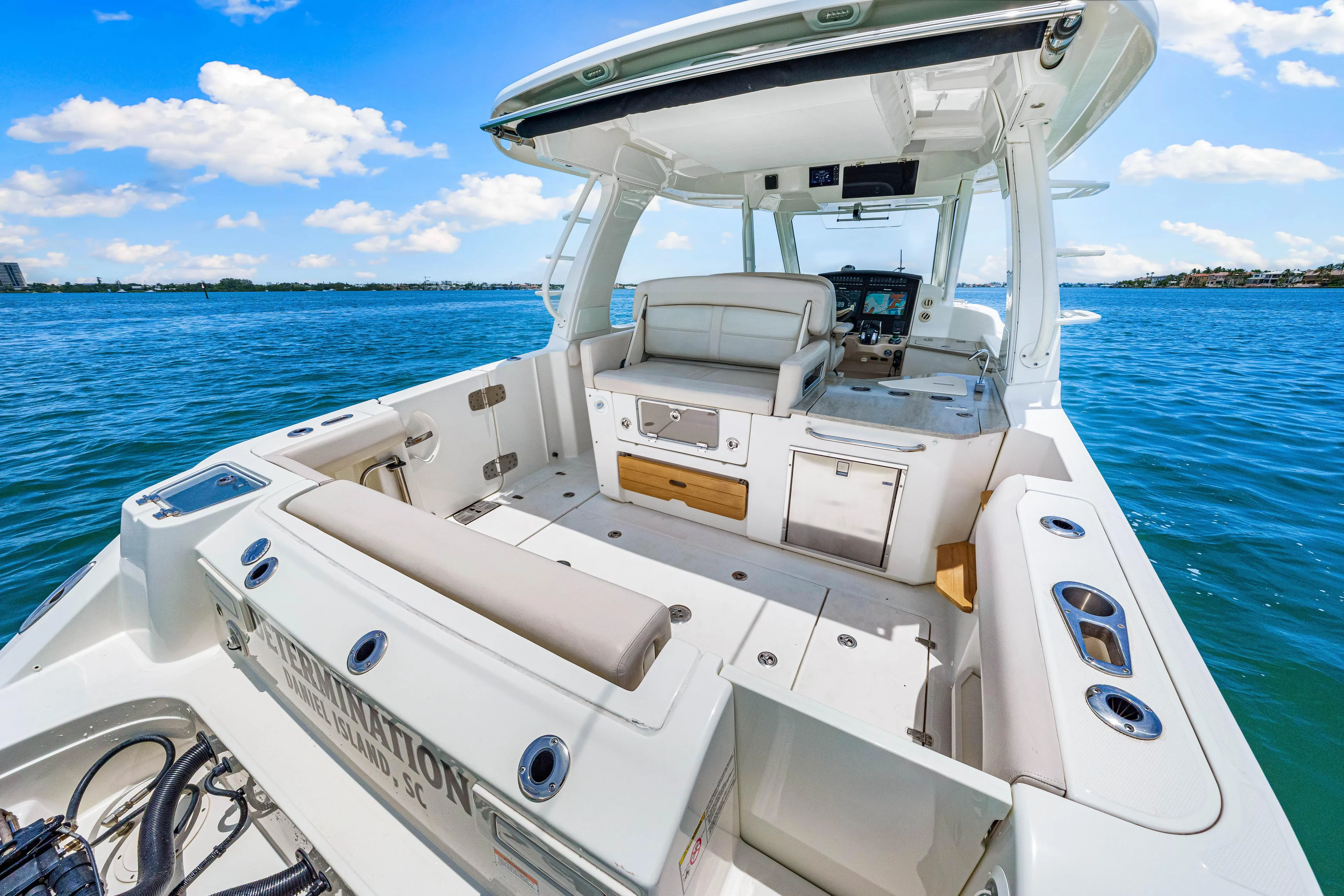 Our Trade Yacht Photos Pics 2019 Boston Whaler 350 Realm Cockpit