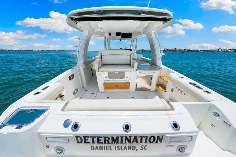 Our Trade Yacht Photos Pics 2019 Boston Whaler 350 Realm Cockpit