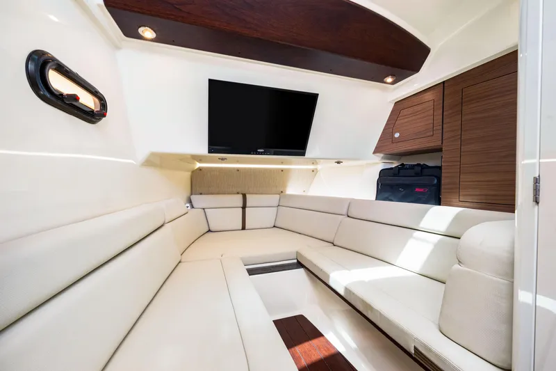 Our Trade Yacht Photos Pics 2019 Boston Whaler 350 Realm Cabin