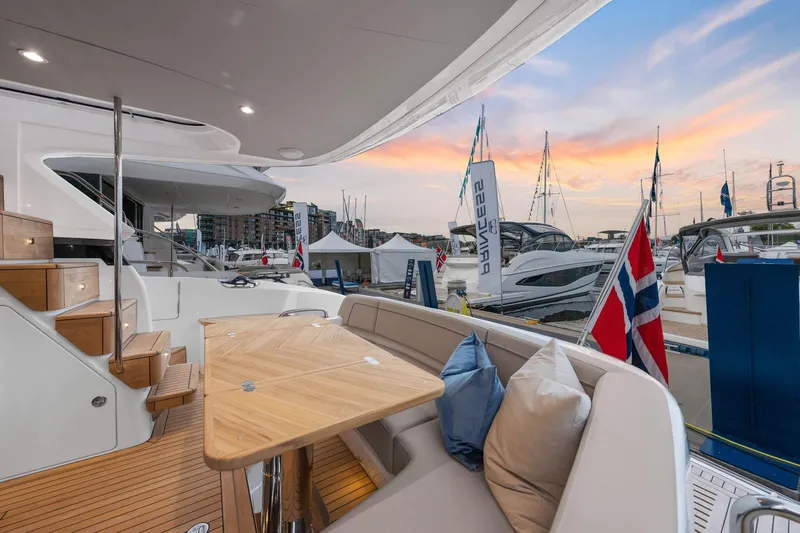 F45094 Yacht Photos Pics 