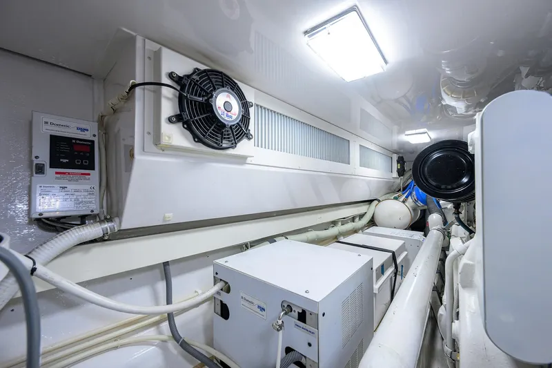 Matter Of Time Yacht Photos Pics Viking 54 Matter Of Time - Engine Room