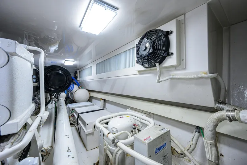 Matter Of Time Yacht Photos Pics Viking 54 Matter Of Time - Engine Room