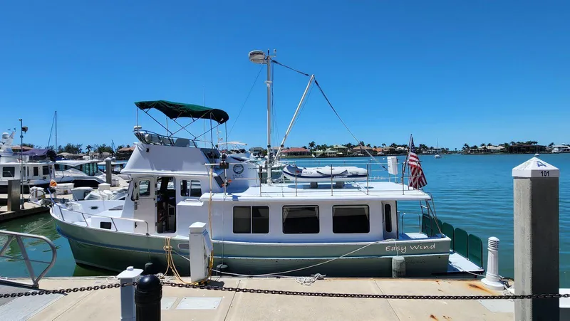 Easy Wind Yacht Photos Pics 