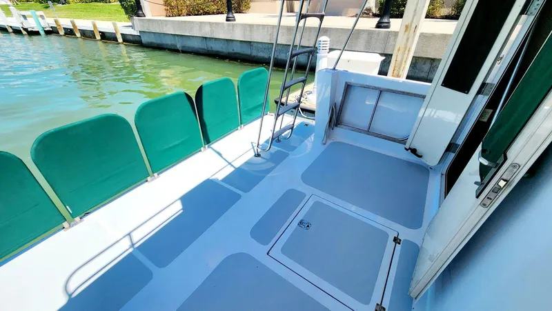 Easy Wind Yacht Photos Pics 