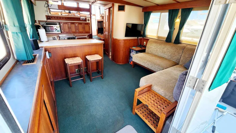 Easy Wind Yacht Photos Pics 