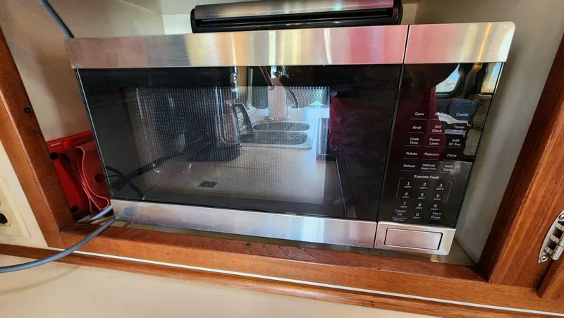 Easy Wind Yacht Photos Pics 