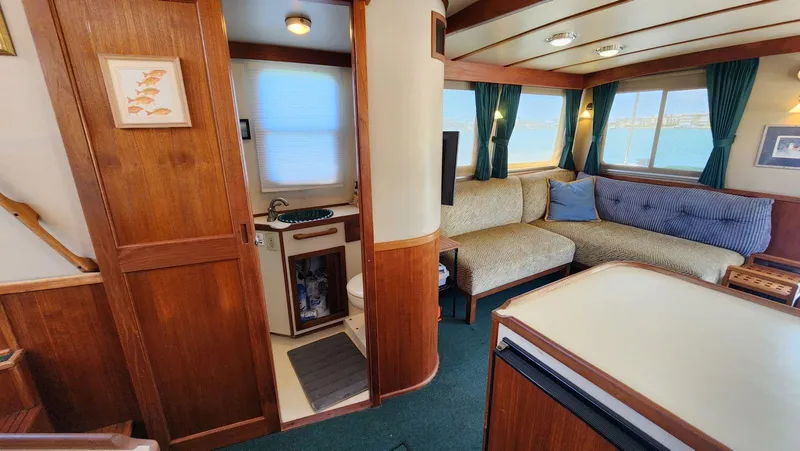 Easy Wind Yacht Photos Pics 