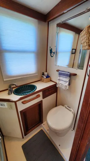 Easy Wind Yacht Photos Pics 