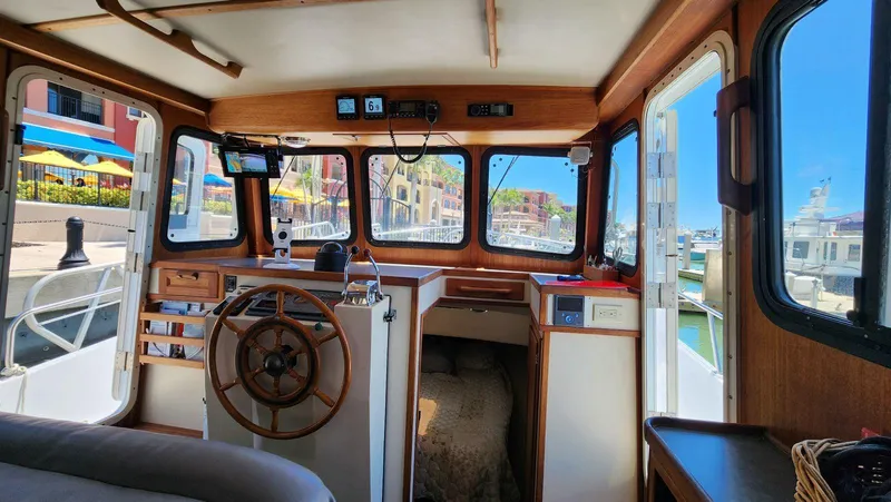 Easy Wind Yacht Photos Pics 