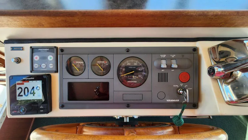 Easy Wind Yacht Photos Pics 