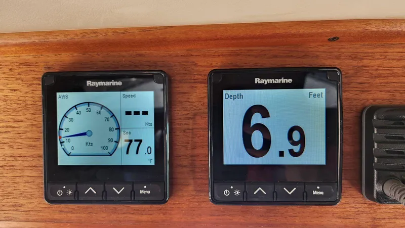 Easy Wind Yacht Photos Pics 