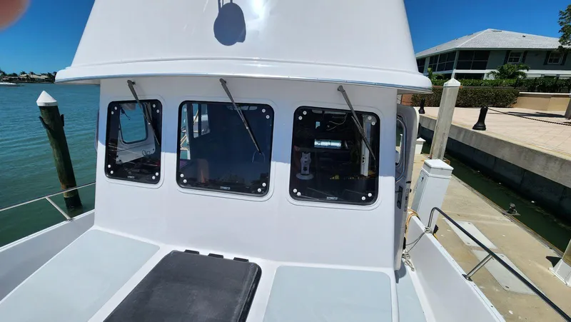 Easy Wind Yacht Photos Pics 