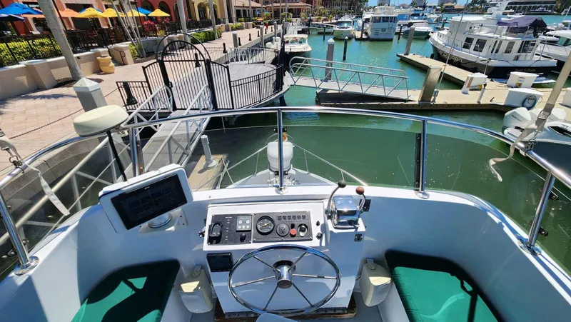 Easy Wind Yacht Photos Pics 