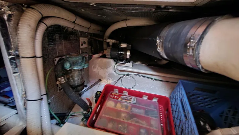 Easy Wind Yacht Photos Pics 