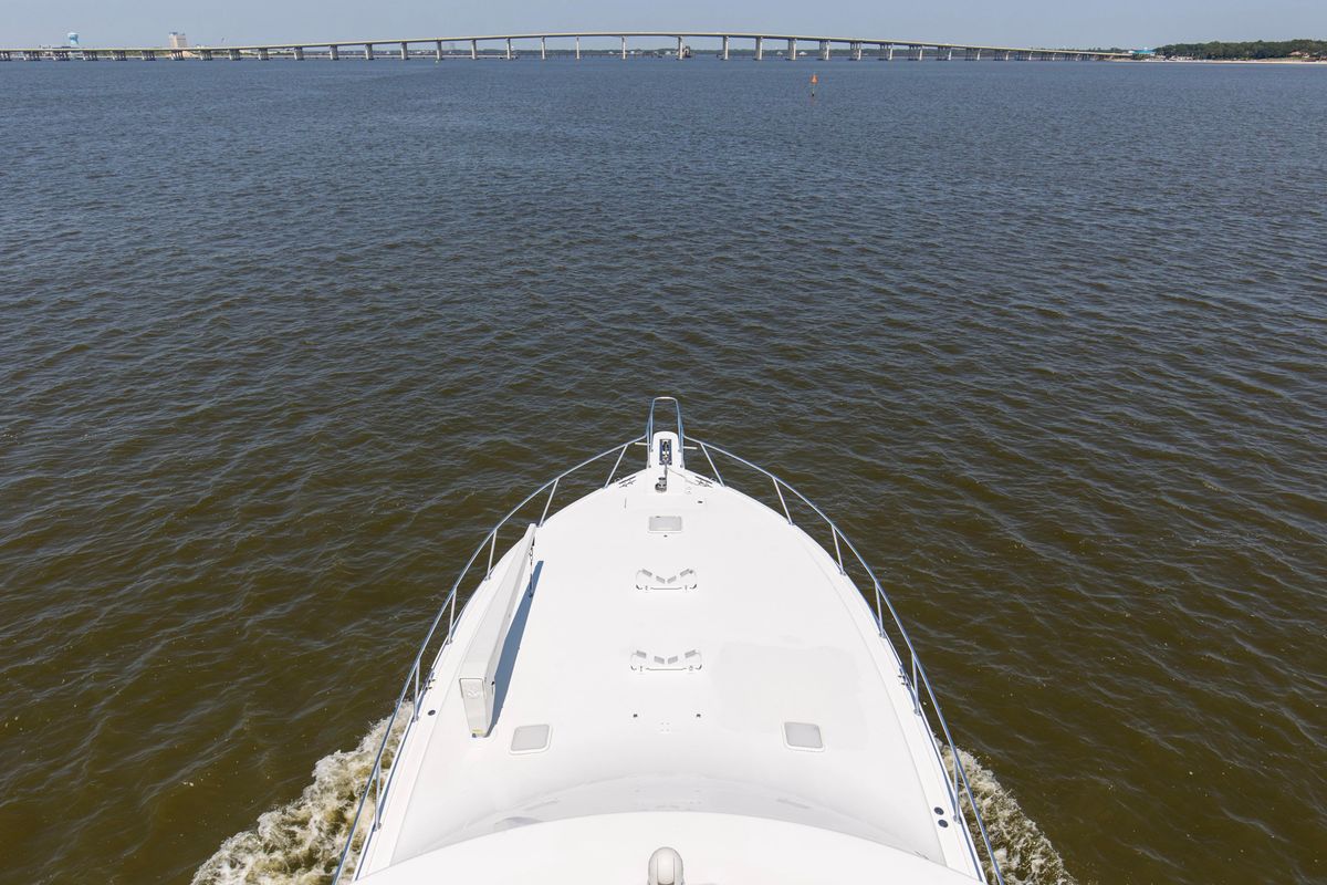 2007 Viking 64 