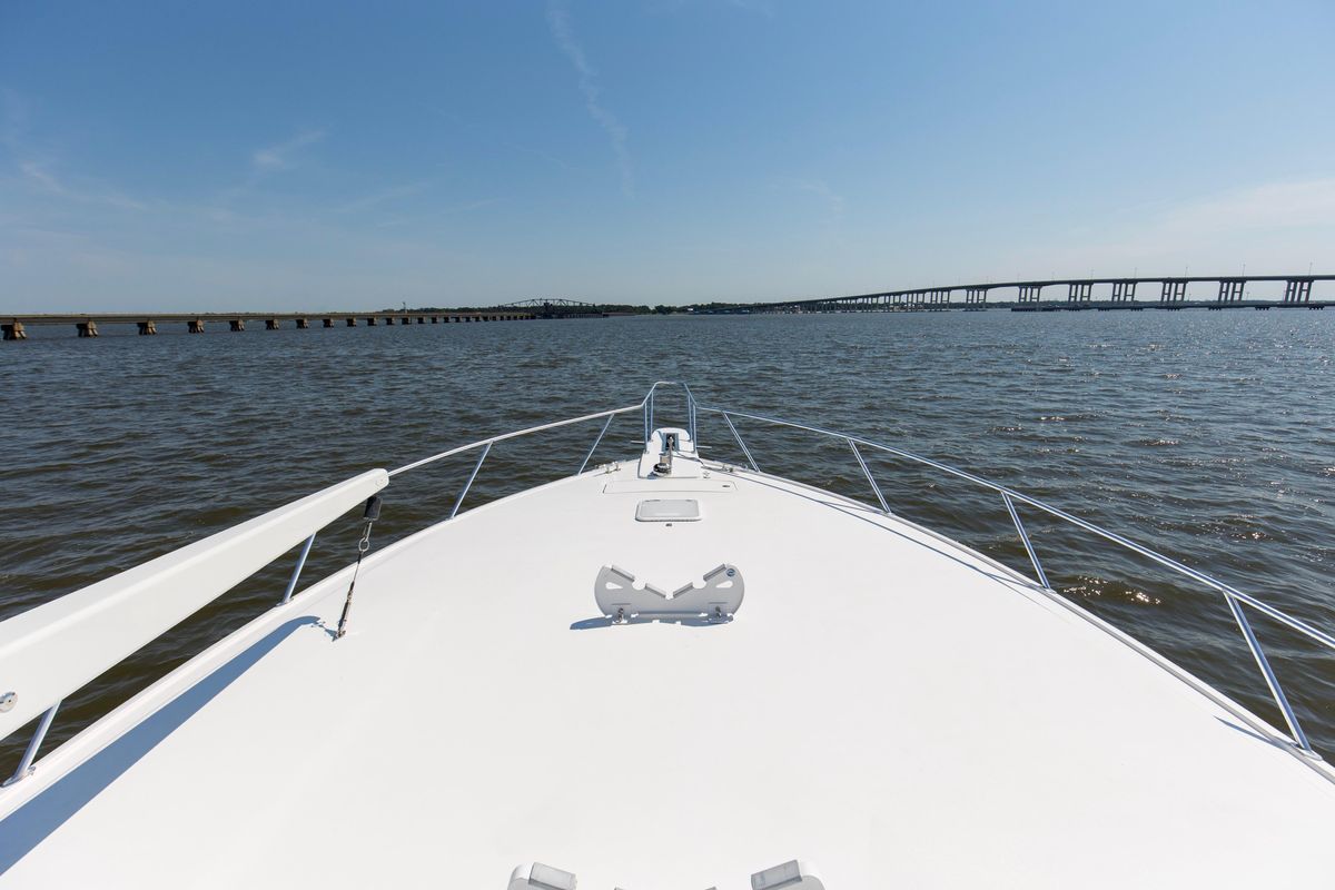 2007 Viking 64 