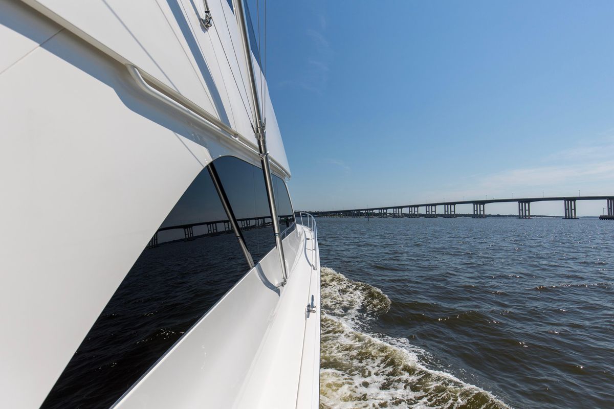 2007 Viking 64 