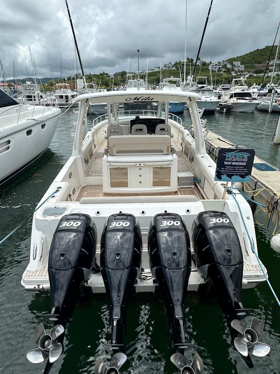 2015 Boston Whaler 42 
