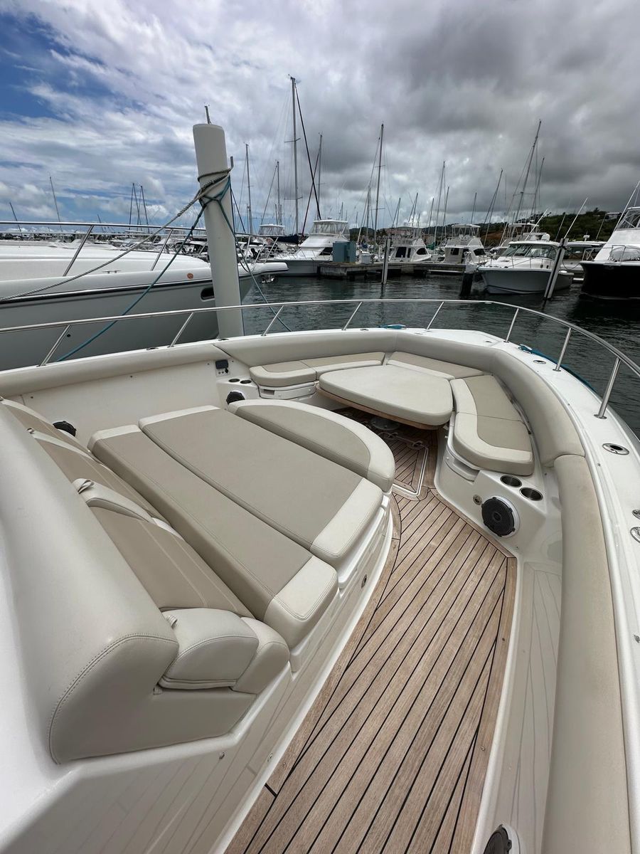 2015 Boston Whaler 42 