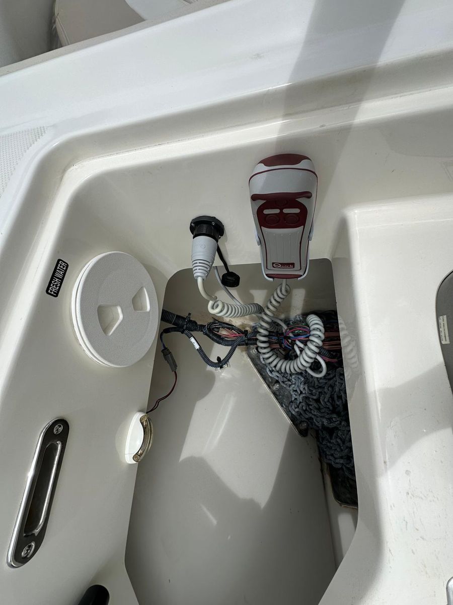 2015 Boston Whaler 42 