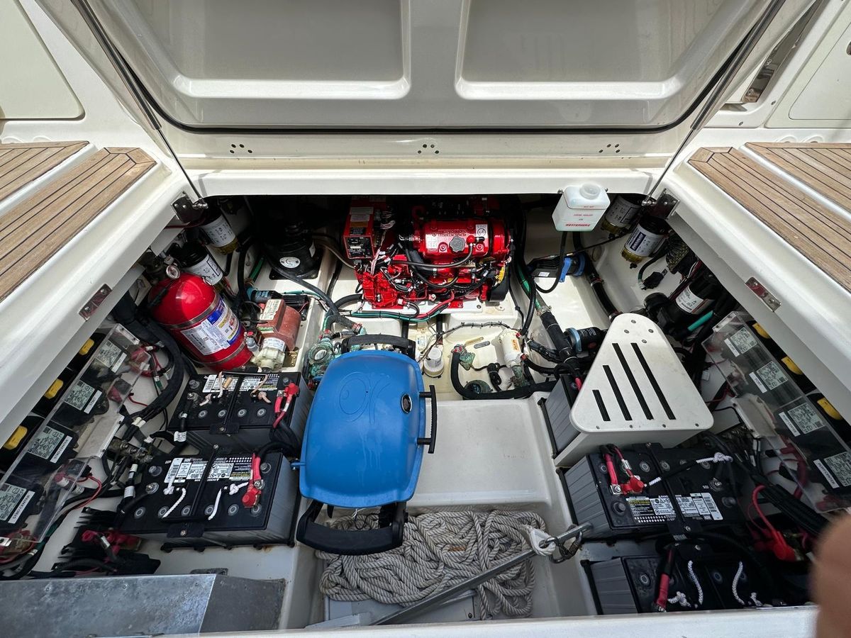 2015 Boston Whaler 42 