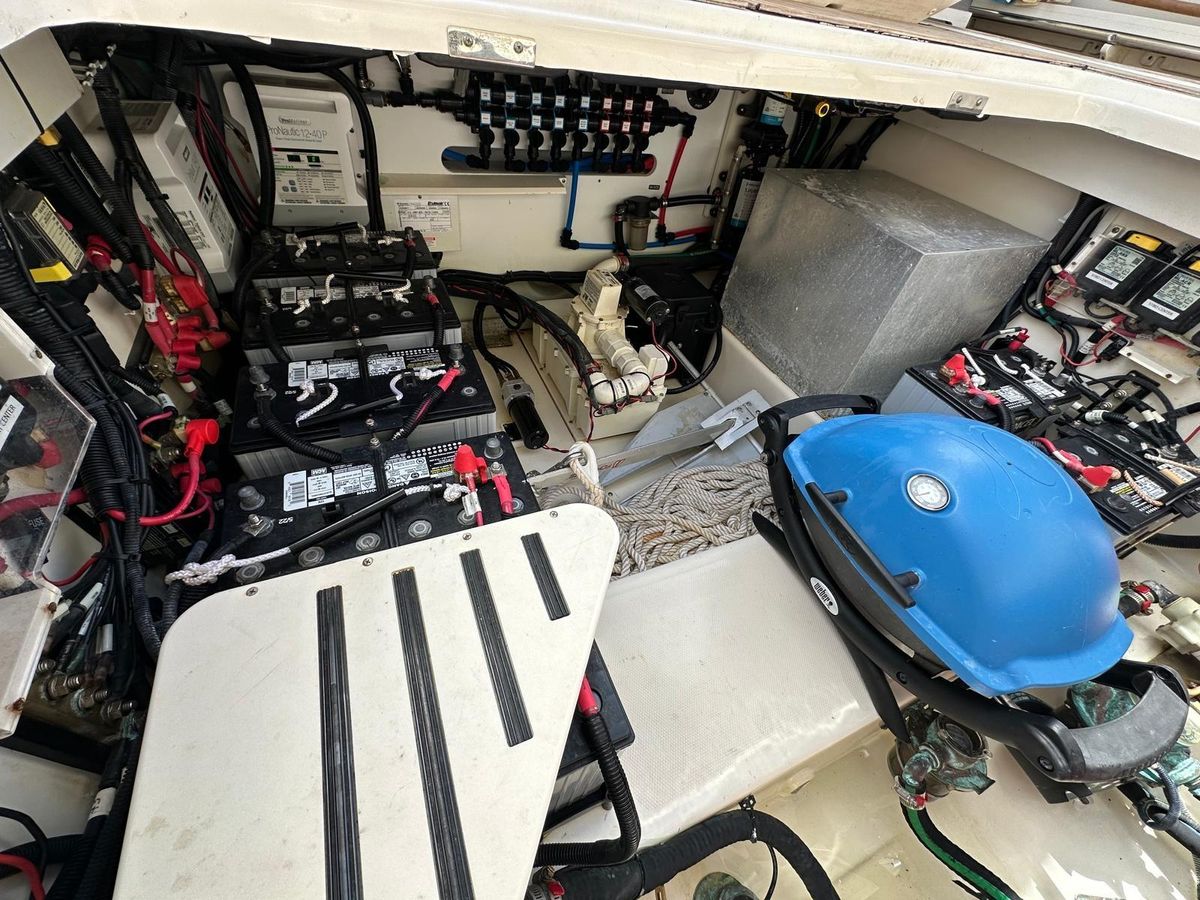 2015 Boston Whaler 42 