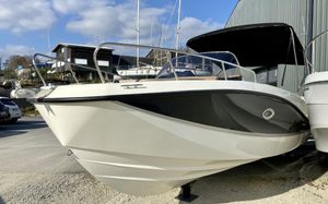 2023 Quicksilver Activ 755 Sundeck