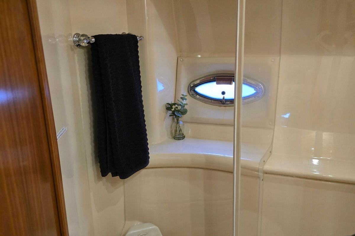 2004 Meridian 45 