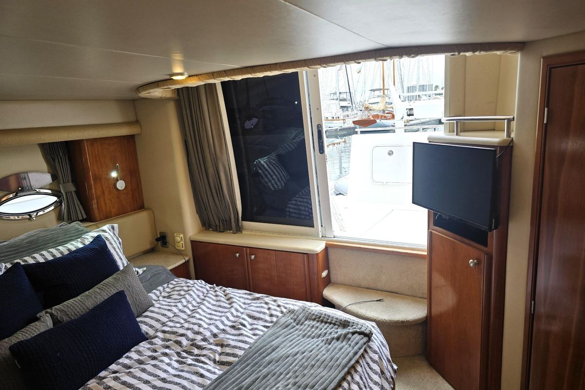 2004 Meridian 45 