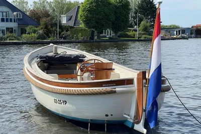 2001 Van Wijk 830