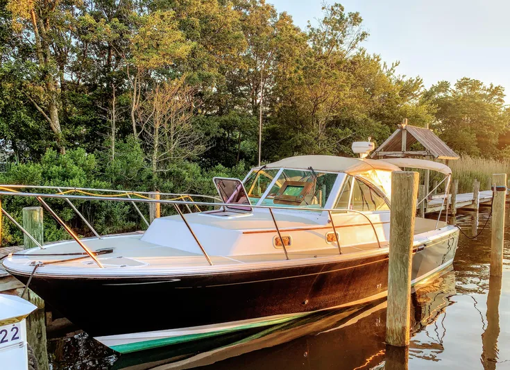 Marquis Yacht Photos Pics 