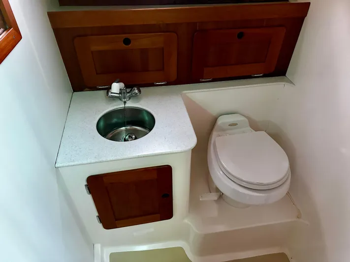 Marquis Yacht Photos Pics 