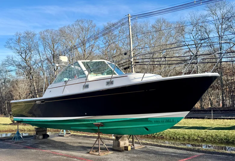 Marquis Yacht Photos Pics 