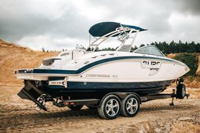 2018 Chaparral 264 SUNESTA SURF
