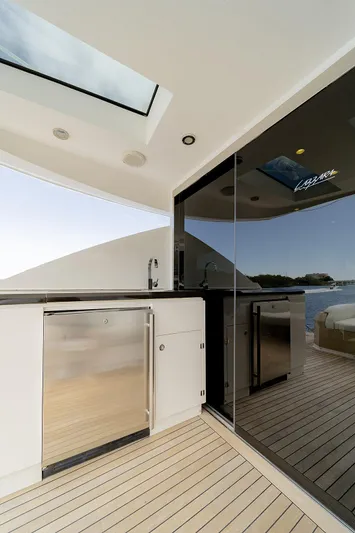 Tin Man Yacht Photos Pics 