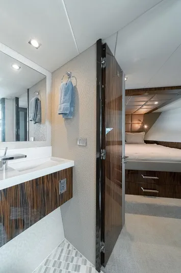 Tin Man Yacht Photos Pics 