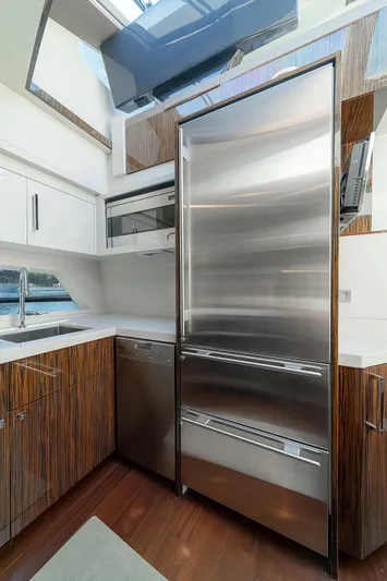 Tin Man Yacht Photos Pics 