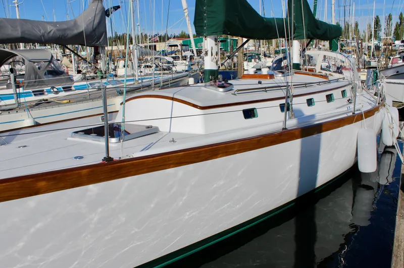 Sir Isaac Yacht Photos Pics 