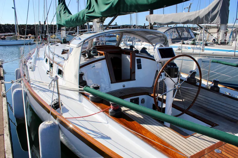 Sir Isaac Yacht Photos Pics 