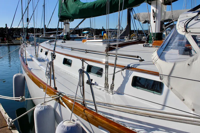 Sir Isaac Yacht Photos Pics 