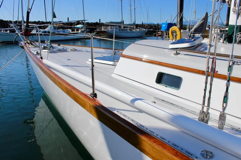 Sir Isaac Yacht Photos Pics 