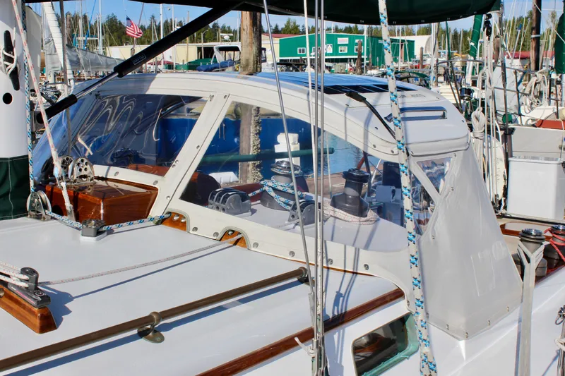 Sir Isaac Yacht Photos Pics 